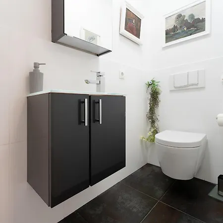 Dellenberg 4 Meerblick Residenz Apartment Laboe